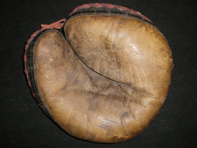 A.J. Reach Catchers Mitt 5 Front